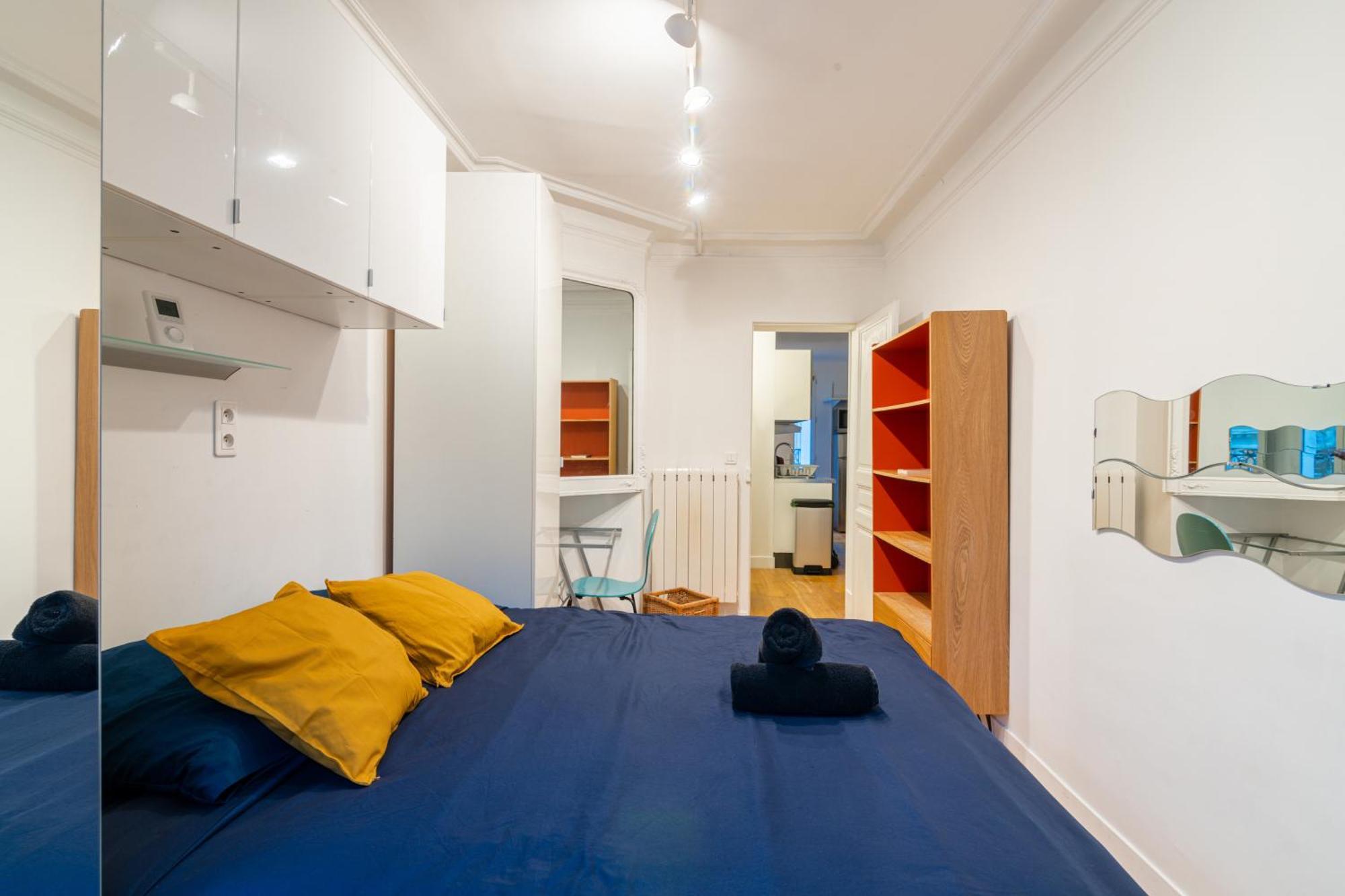 Luxurious 1 Bedroom Tour Eiffel Saint Dominique Free Netflix Paris Luaran gambar