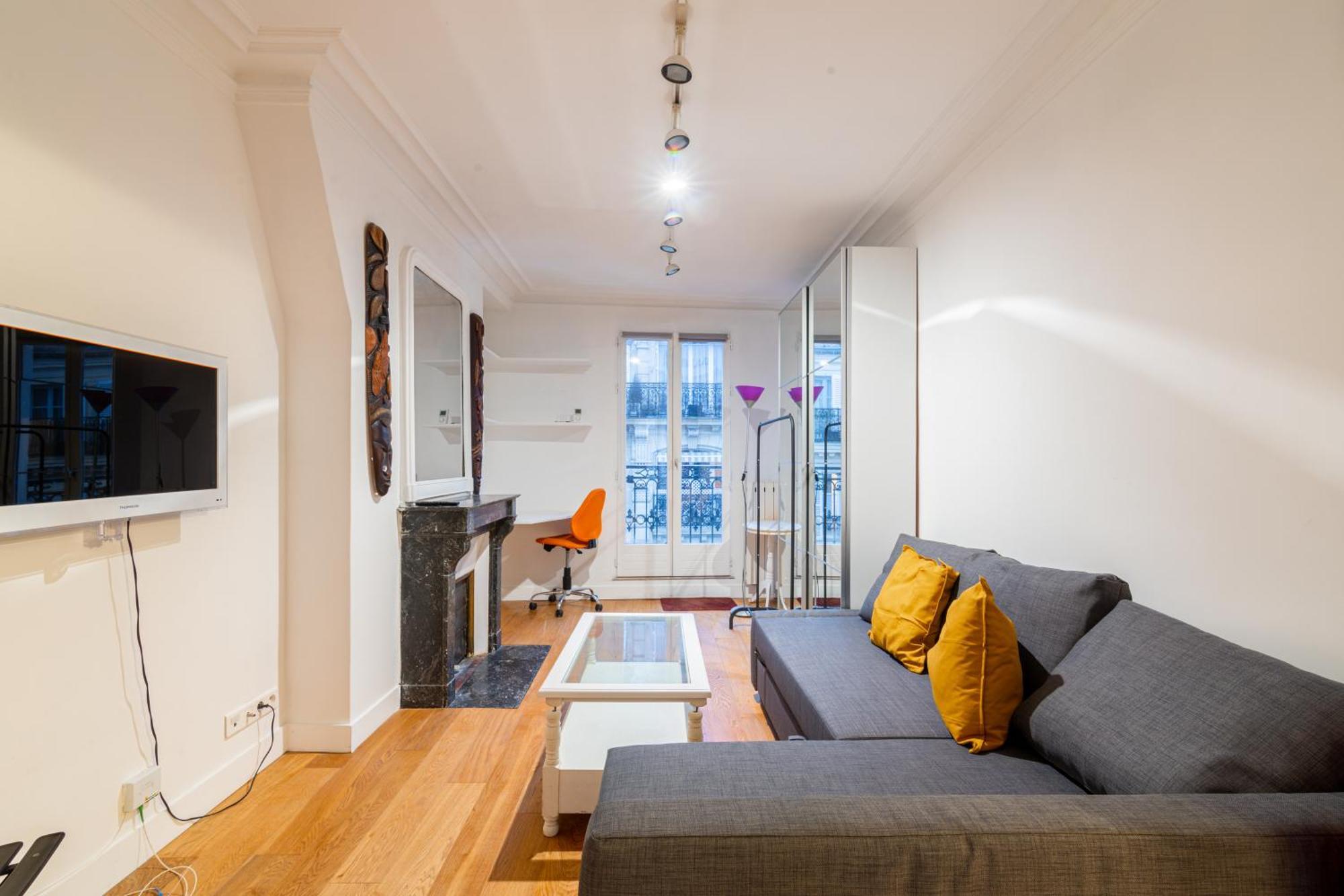 Luxurious 1 Bedroom Tour Eiffel Saint Dominique Free Netflix Paris Luaran gambar