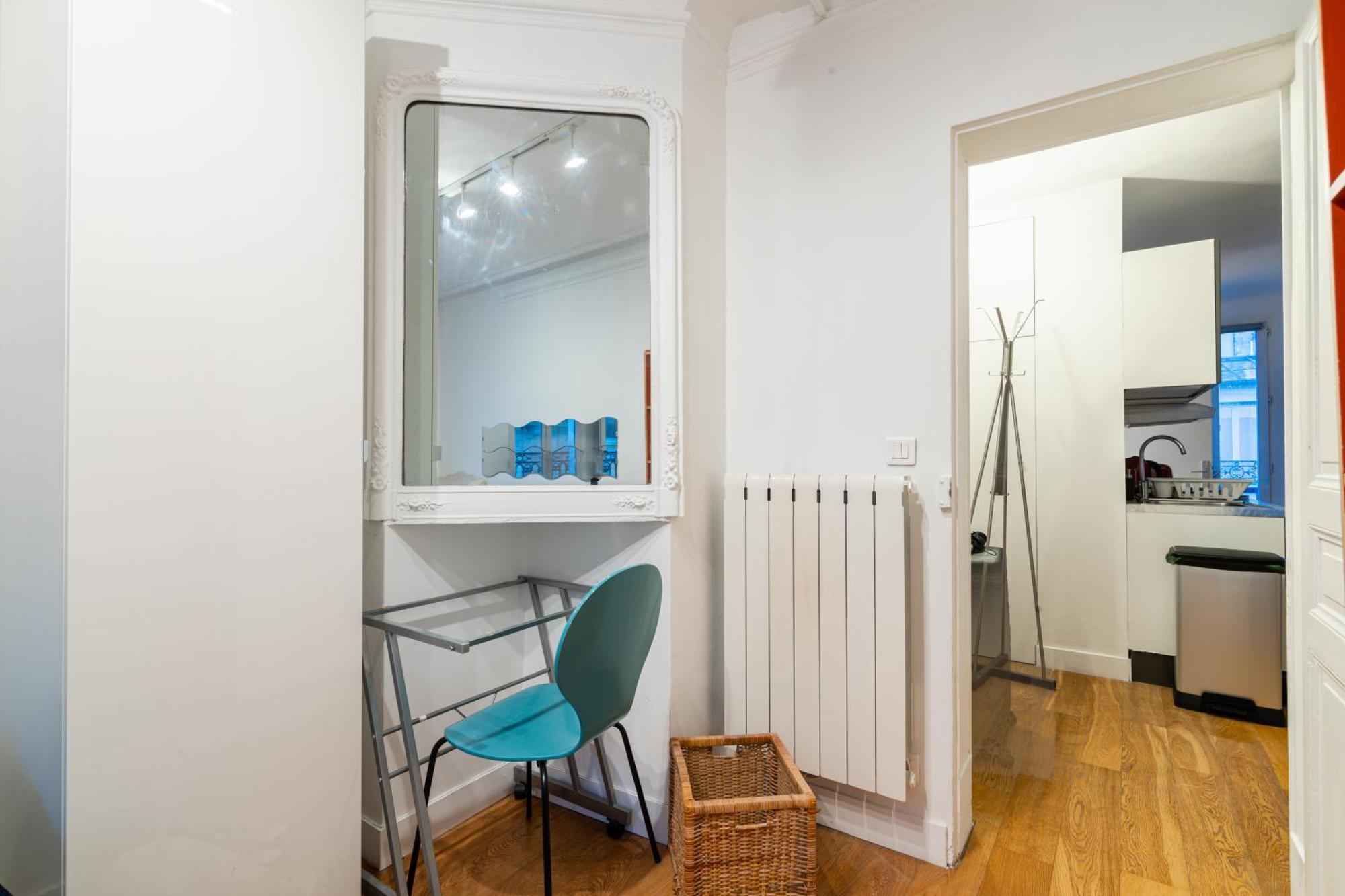 Luxurious 1 Bedroom Tour Eiffel Saint Dominique Free Netflix Paris Luaran gambar