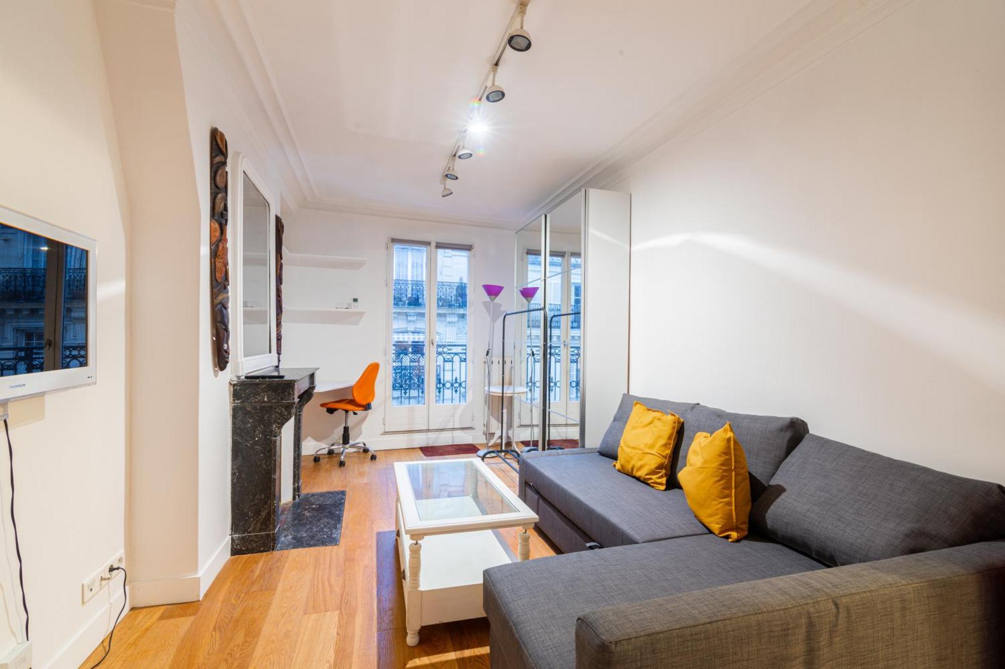 Luxurious 1 Bedroom Tour Eiffel Saint Dominique Free Netflix Paris Luaran gambar